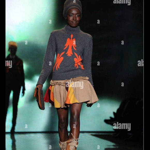 L.A.M.B. By Gwen Stefani Tan Sweater w/Elbow Patches - Size Medium - Picture 5 of 7